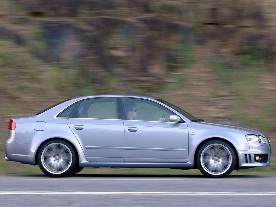  Audi RS4 Sedan (B7, 8E) 2005 года  (ZA) (фото 9 из 15)